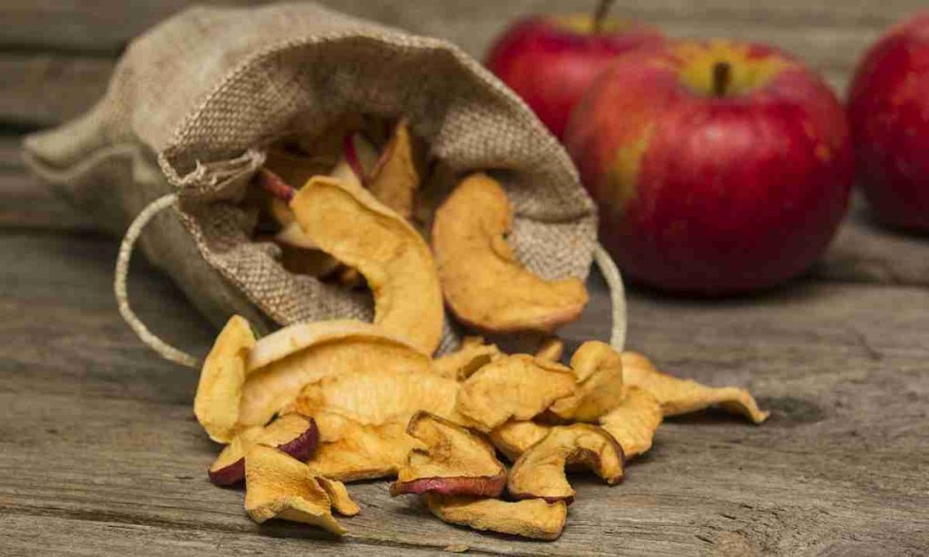 سیب خشک