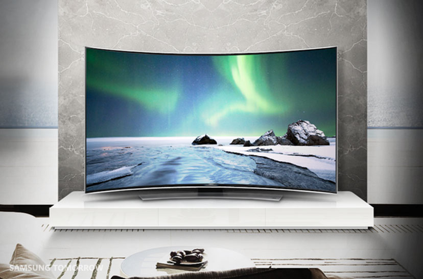 تلویزیون سامسونگ 65 اینچ خمیده که تصویر بدون صدا پخش می کند